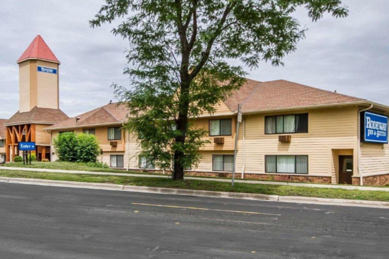Rodeway Inn & Suites Madison East מראה חיצוני תמונה